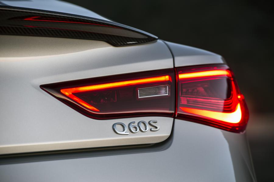 Детали экстерьера Infiniti Q60S 3.0t (CV37) 2016 года  (NA) (фото 43 из 56)